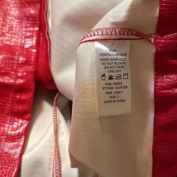 Shinestar L Croc Print Full Zip Vibrant Red Faux Leather Mini Pencil Skirt - Picture 11 of 14